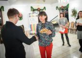 <ALT> Wręczenie nagród podczas Gali Konkursu na Najlepsze Ciasteczka "Cieszyńskiej Krainy"